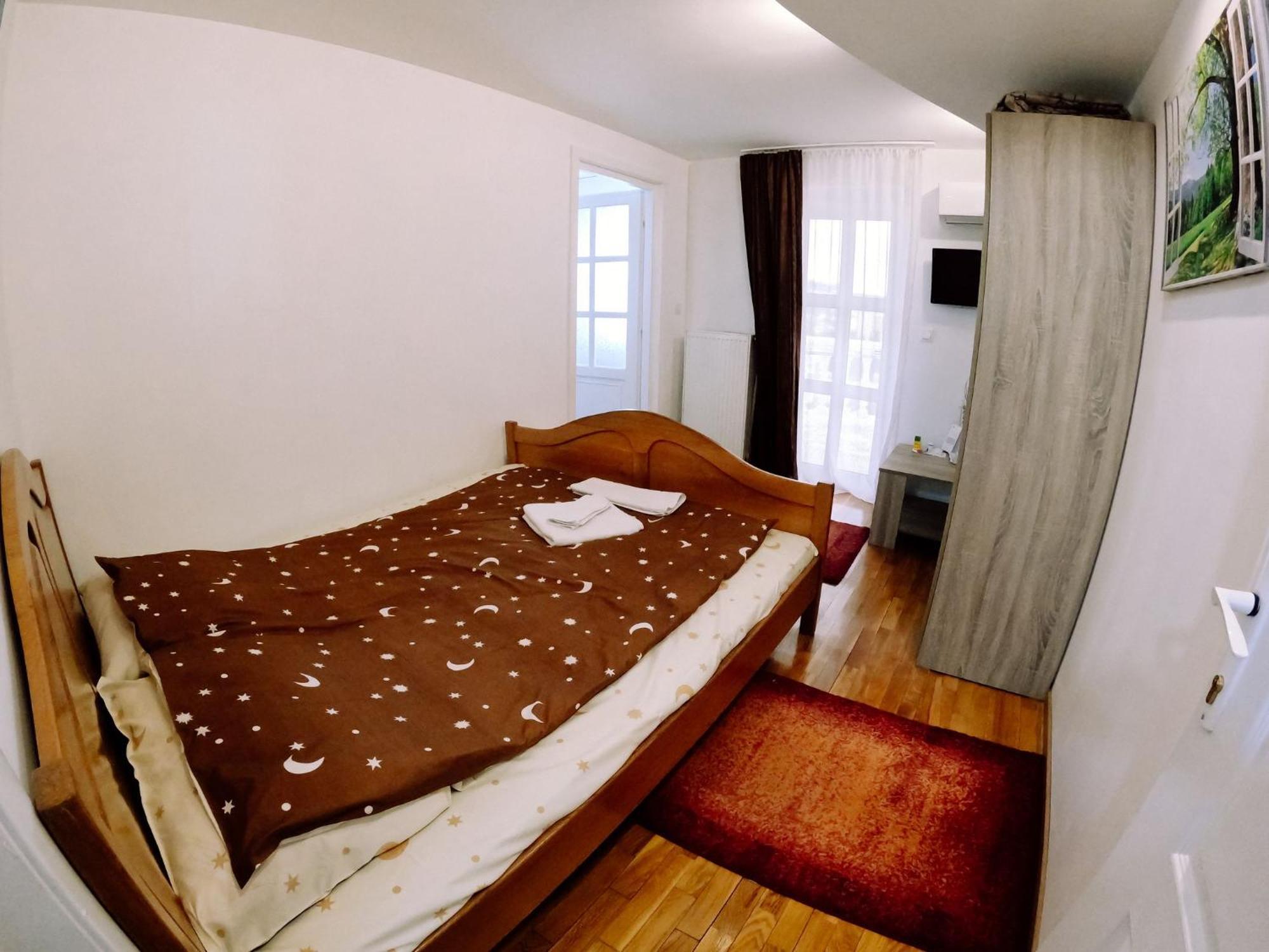Hotel Stars Livezeni Ivanesti Exterior foto